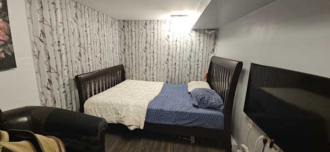 Door Man's room