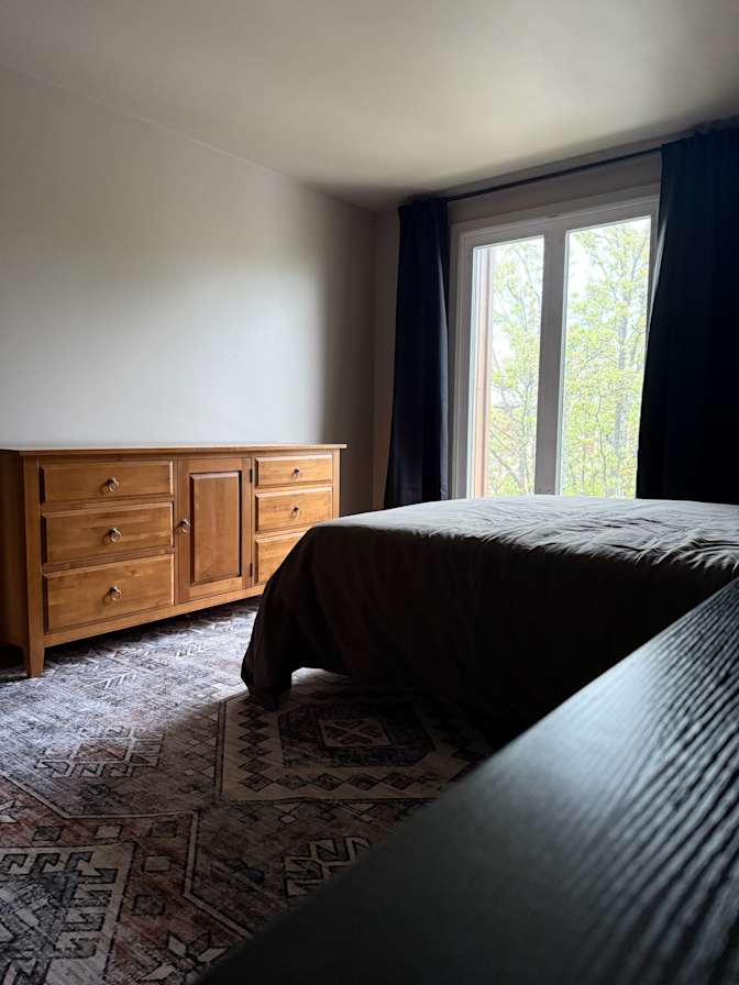 Taj's room
