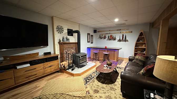 Ellijay's room