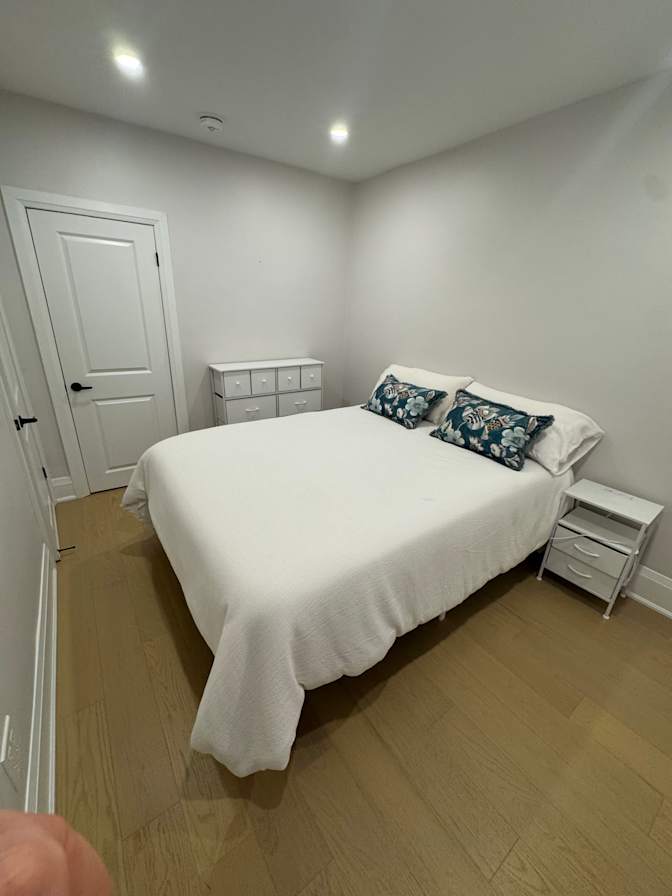 Eduardo Aguilar's room