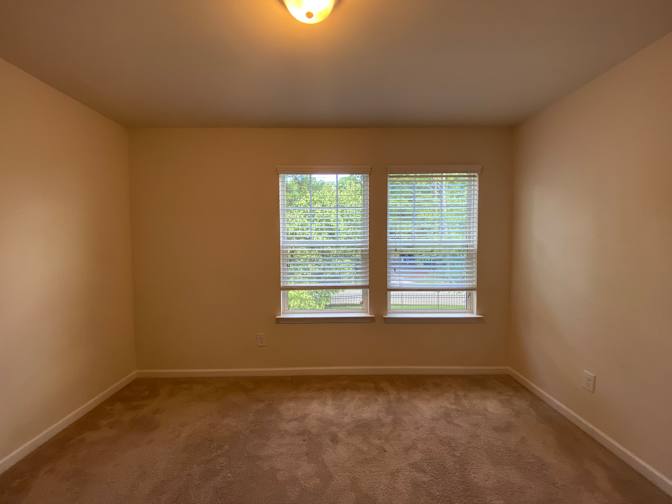 Alcove Rooms's room