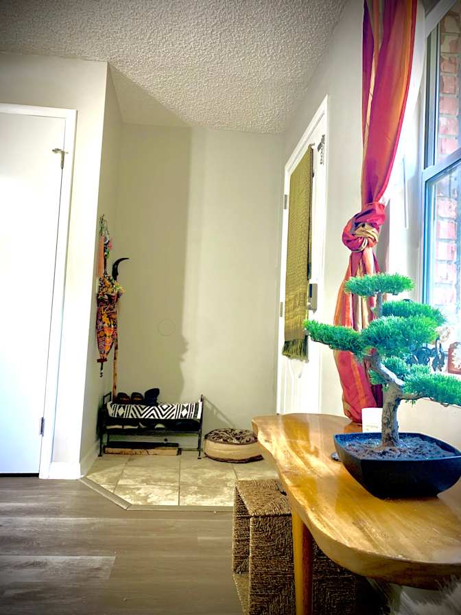 Female Roomate's room