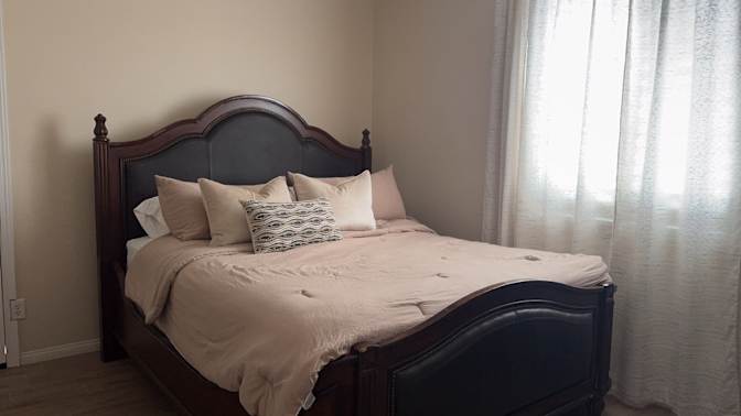 Ana's room
