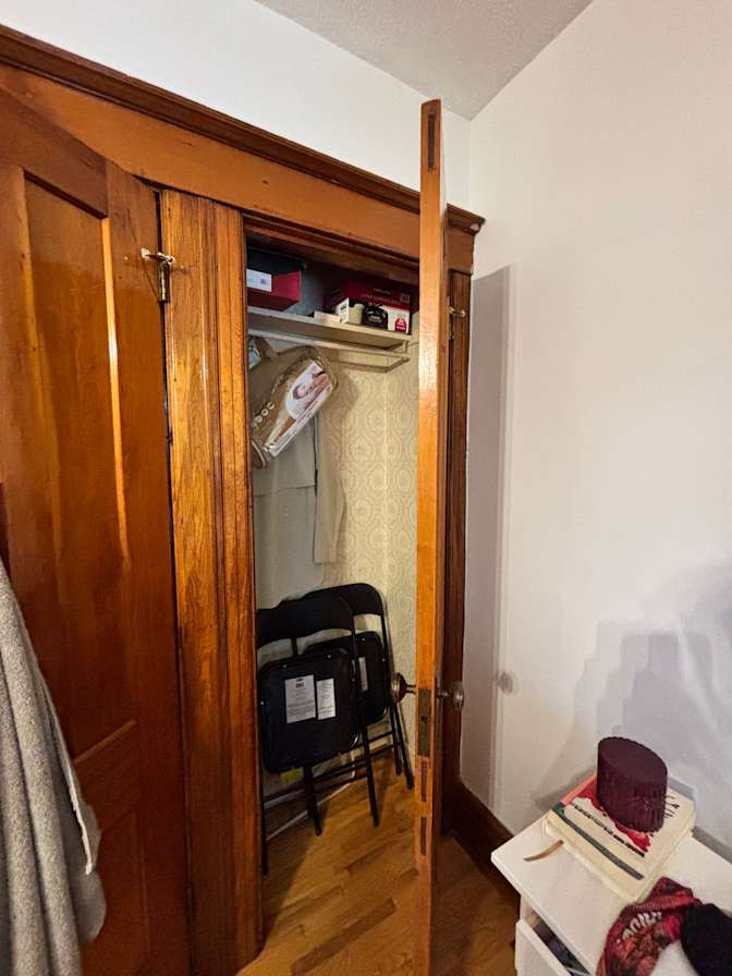 Khad's room