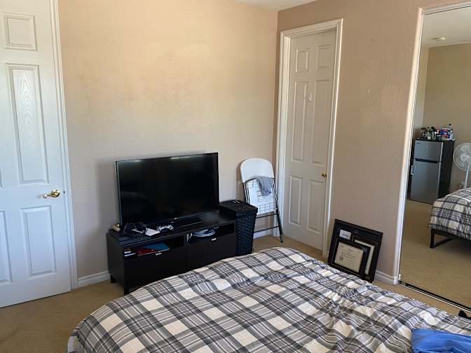 Lin's room