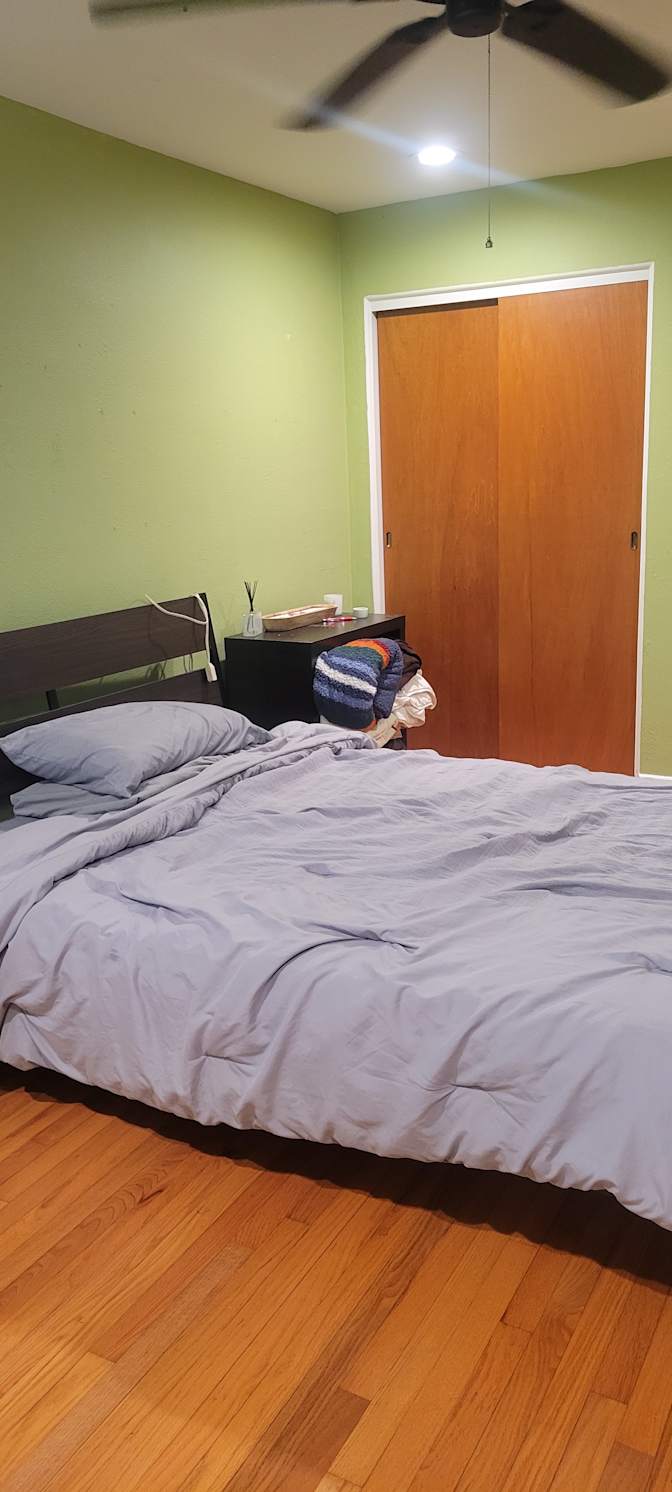 Pei-Jou's room