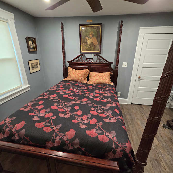 robert a gustafson's room
