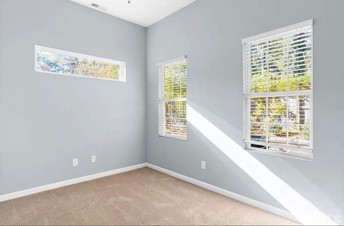 Alcove Rooms's room