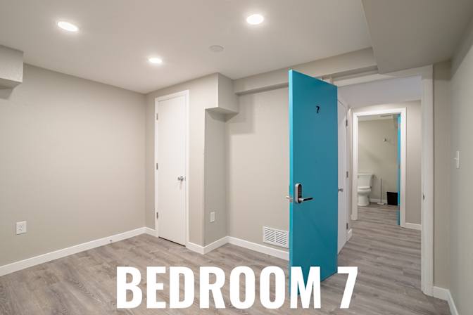HomeCrew's room