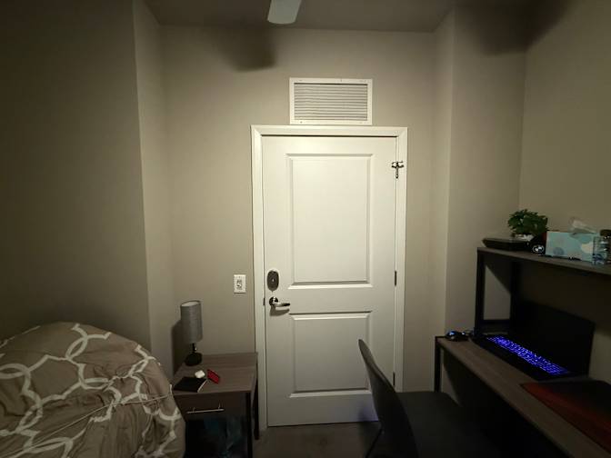 Omar Almahayri's room