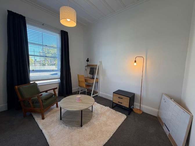 Thomas's room