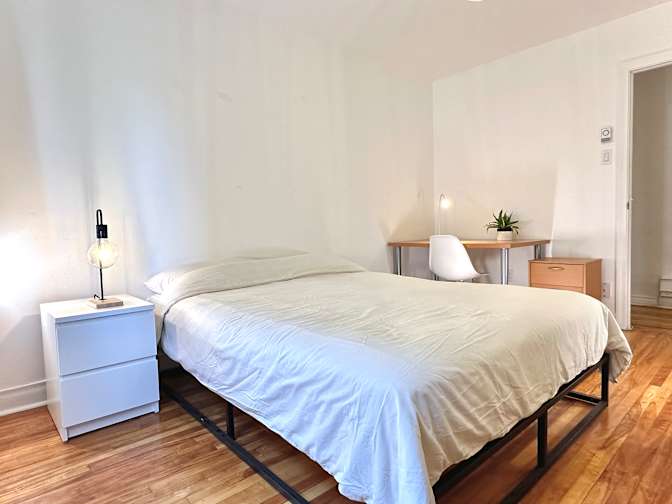 Riia QC's room