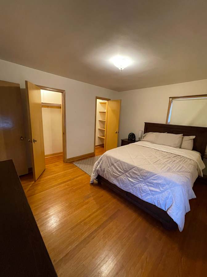 Jon's room