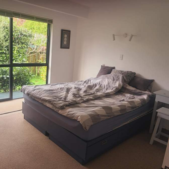 Eddy's room