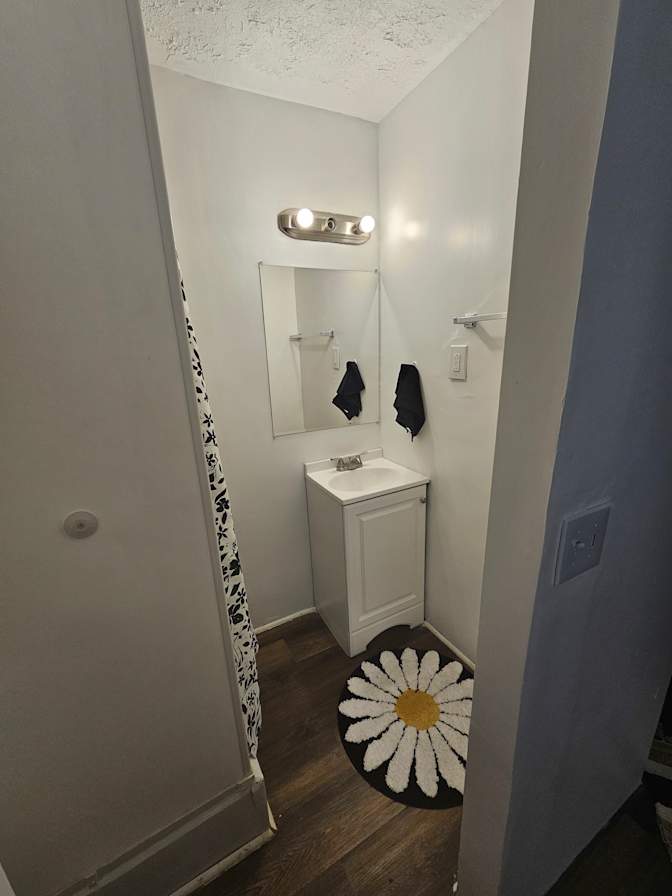 CL&C Property Management and Consulting's room