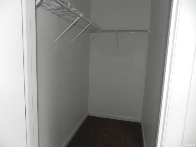 Alcove Rooms's room