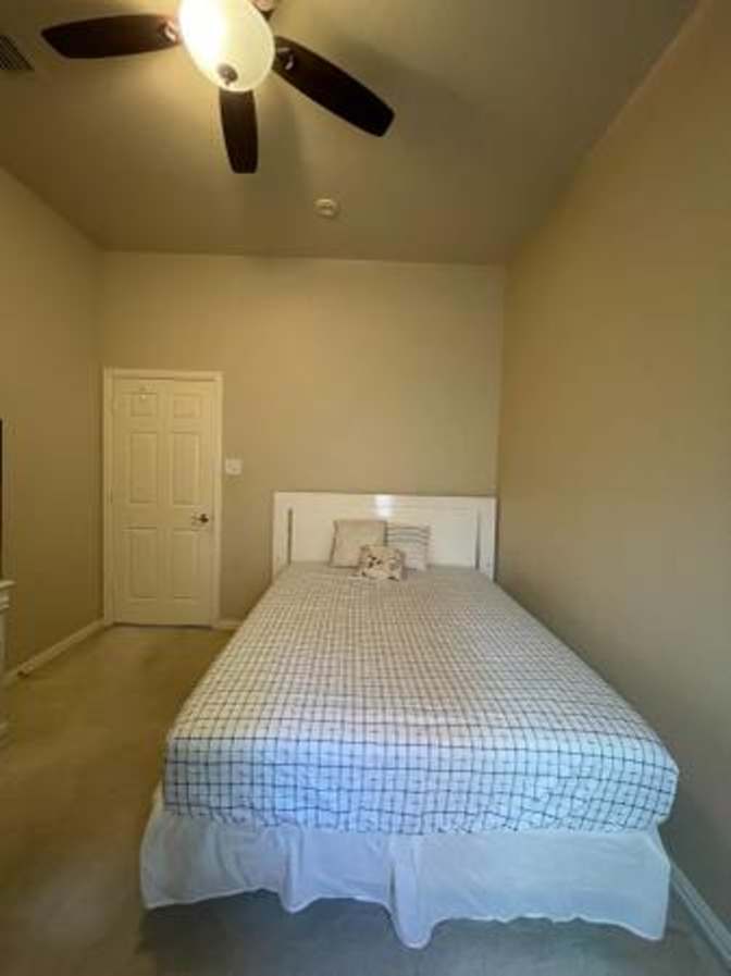 Twenty Nightly's room