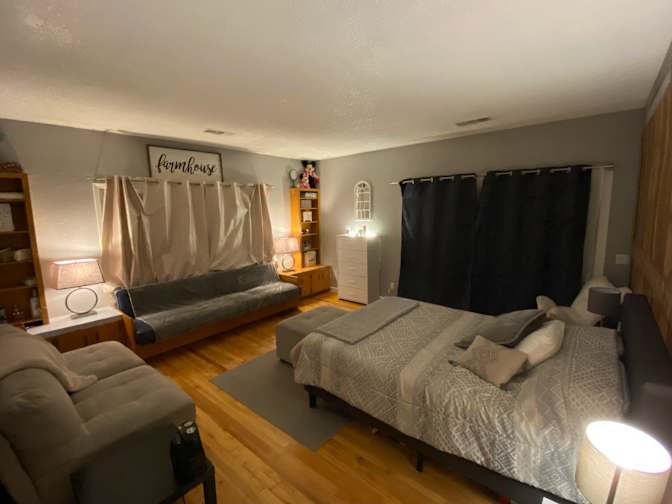 Lisa's room