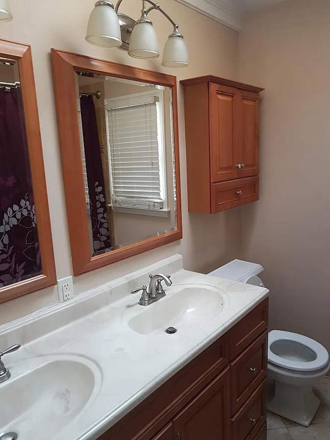 Alcove Rooms's room