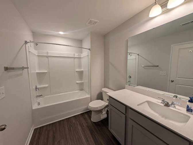 Alcove Rooms's room
