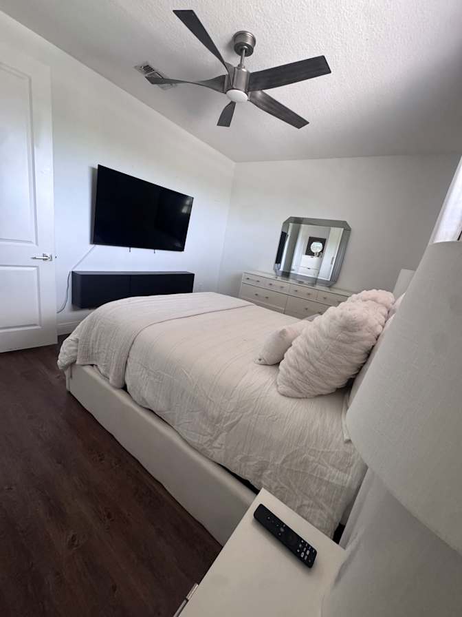 Jennifer's room