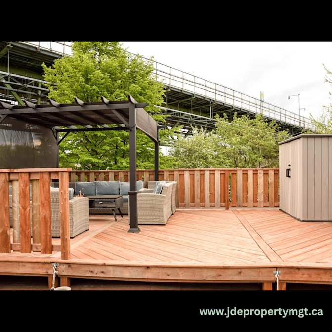 JDE Property Management Inc.'s room