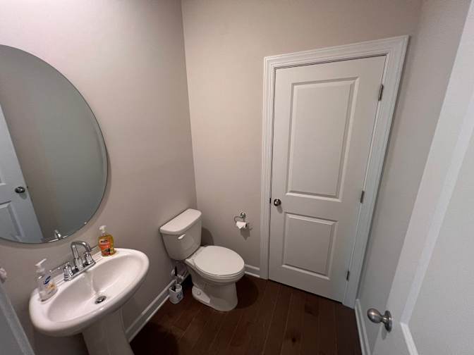 Alcove Rooms's room