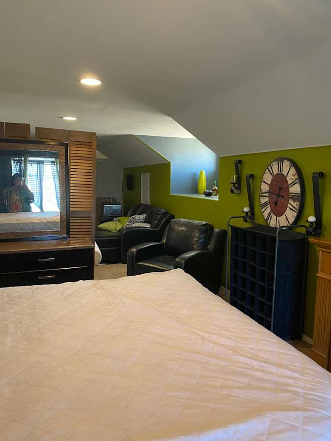 Stephanie's room