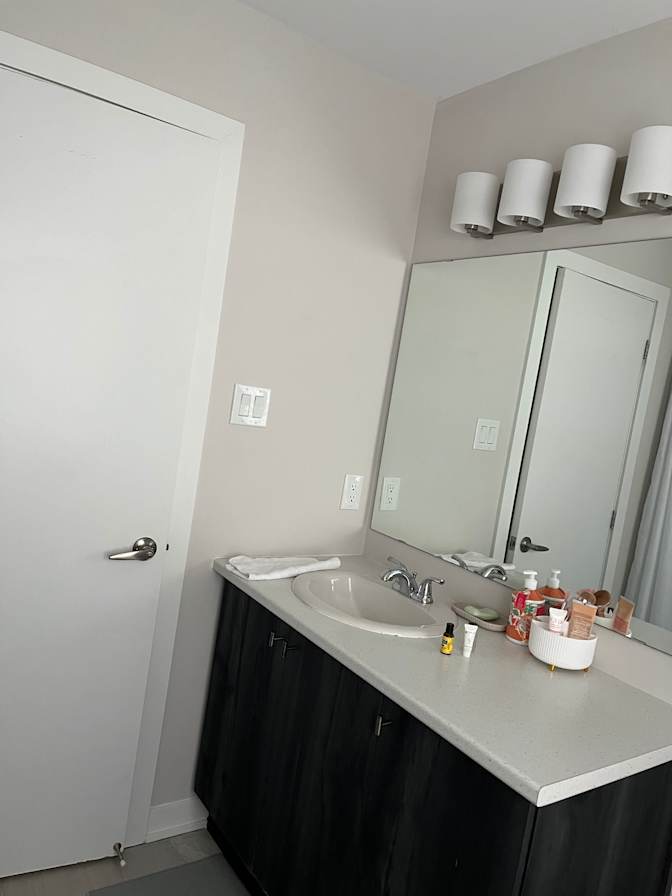 Kevin - Self Employed's room