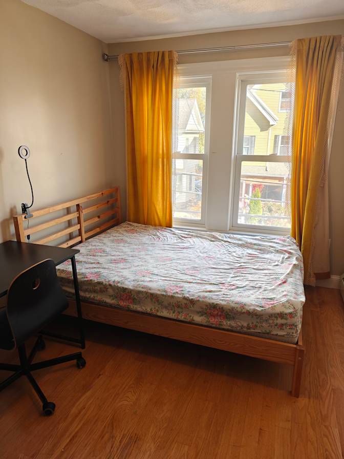 Ming's room