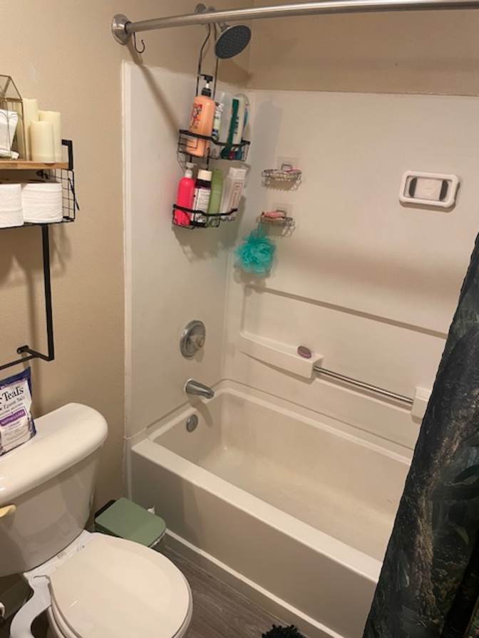 Alyssa M's room