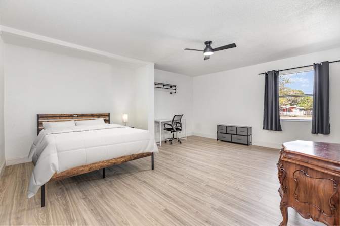 PadSplit's room