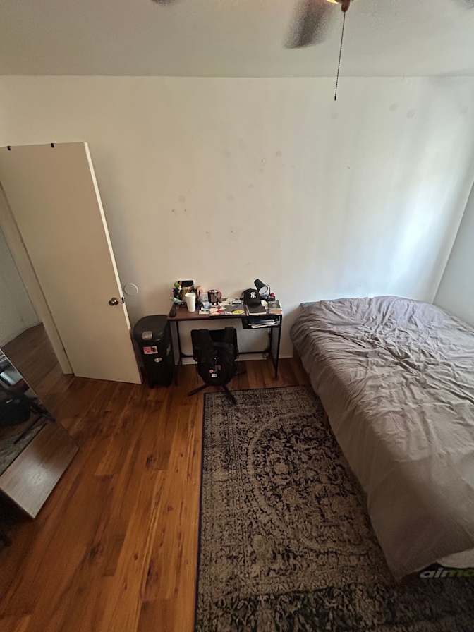 Luca Persistent's room