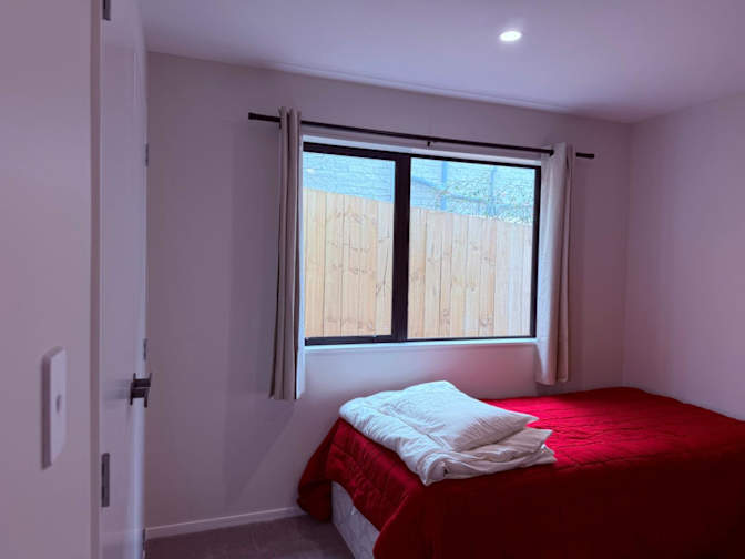 Leo's room