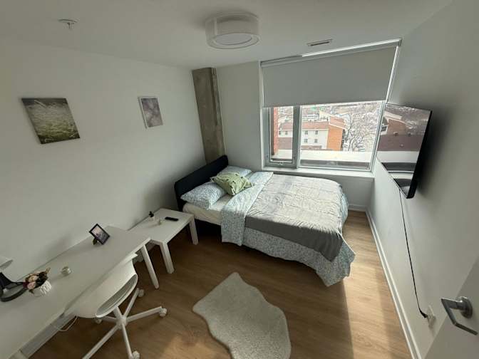 Meryem ikbal Yaman's room