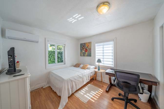 Steve's room