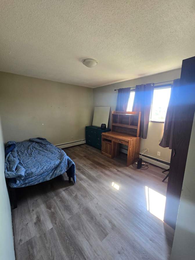 Michael Owen Gutsell's room