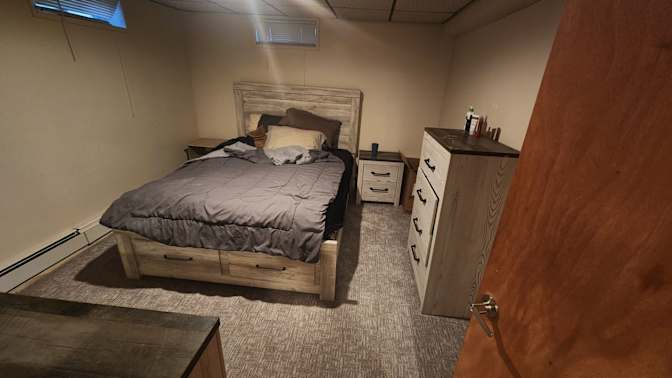 Tom Bauer's room
