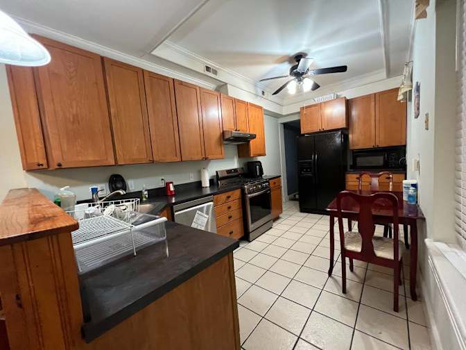 Federal Hill room for rent's room