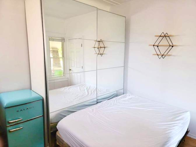 Thomas's room