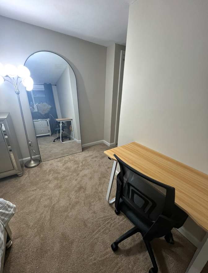 Lotoya's room