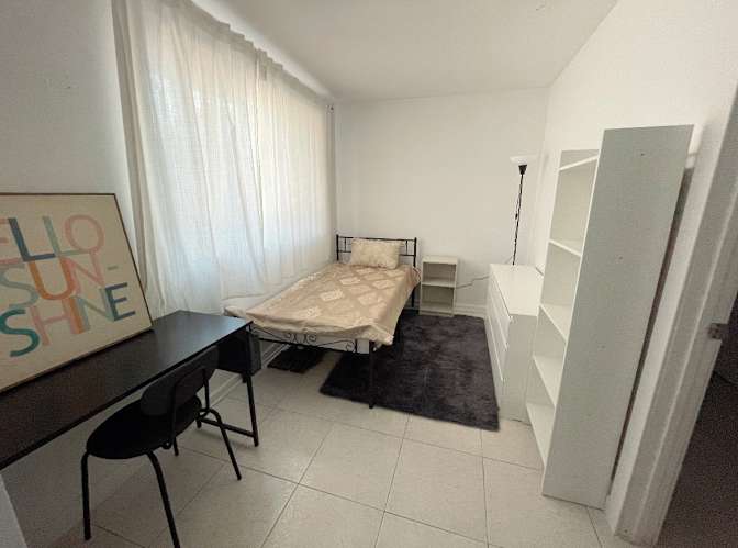 Zen's room