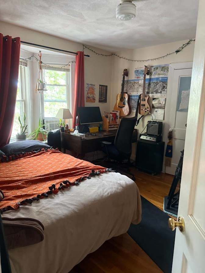 Al's room