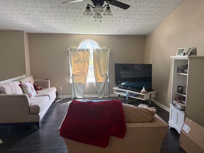 Alcove Rooms's room