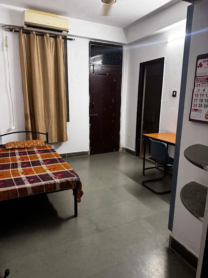 Khushboo's room