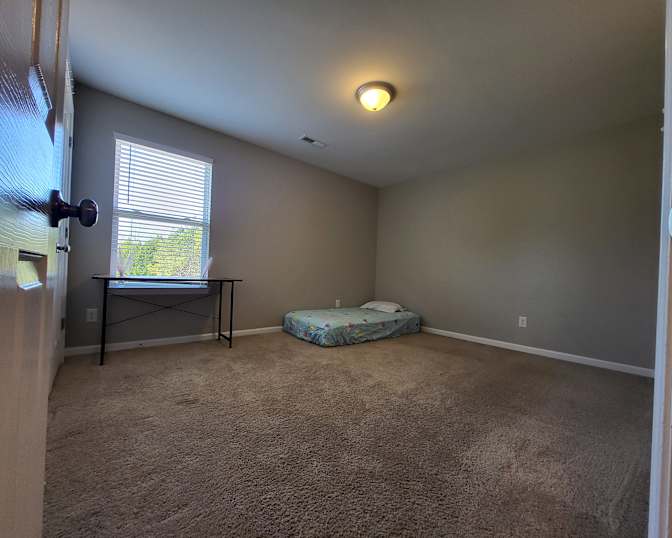 Peter Vu's room
