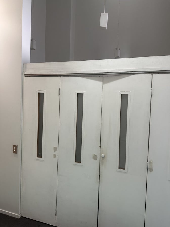 Medet's room