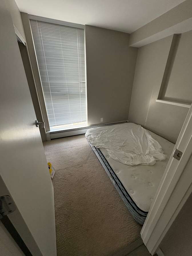Beiying Xu's room