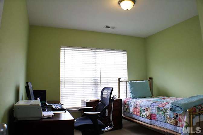 Alcove Rooms's room