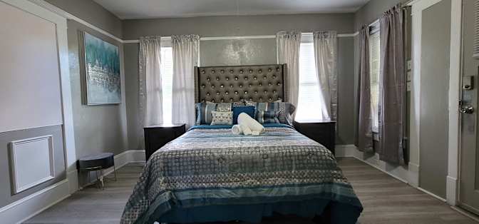 GBU Holdings Group's room